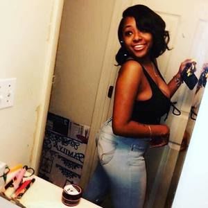 Meet your Posher, Dana althea